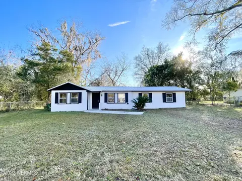10187 N Division St, Hampton, FL 32044