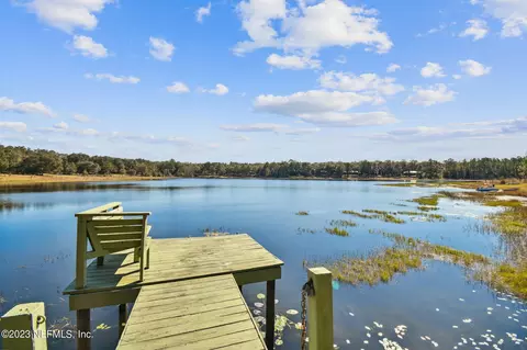 141 Ashley Lake Dr, Melrose, FL 32666