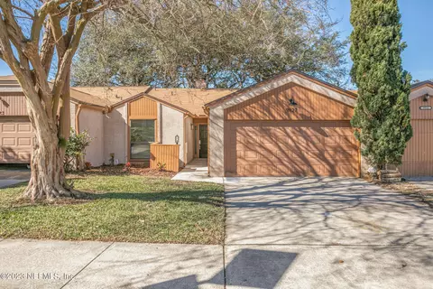 9927 Fawn Brook Dr, Jacksonville, FL 32256