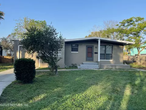 410 8th St N, Jacksonville Beach, FL 32250