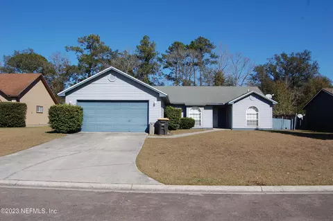 8223 Sawmill Creek Dr, Jacksonville, FL 32244