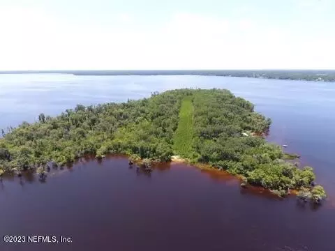 100 Bear, Crescent City, FL 32112