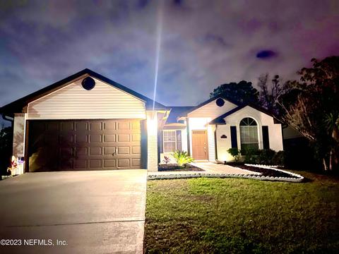 8738 Falcon Trace N Dr, Jacksonville, FL 32222
