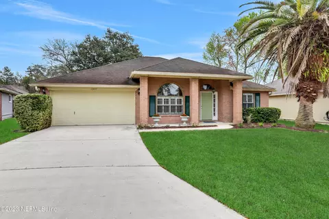 12437 Hatton Chase Ln E, Jacksonville, FL 32258