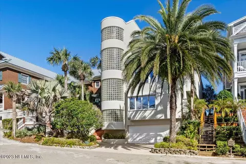 2395 Ocean Breeze Ct, Atlantic Beach, FL 32233