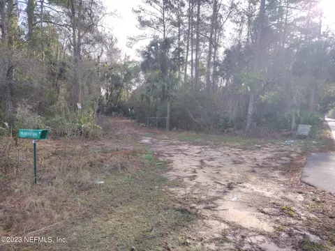 726 Hunter Rd, Palatka, FL 32177