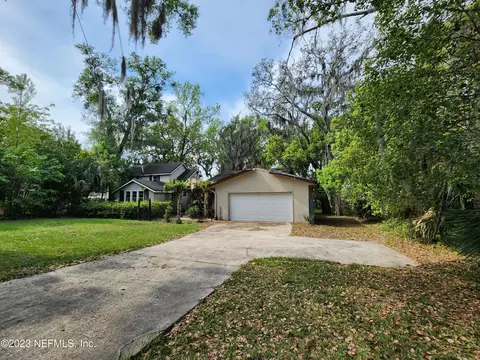 2816 Lake Shore Blvd, Jacksonville, FL 32210
