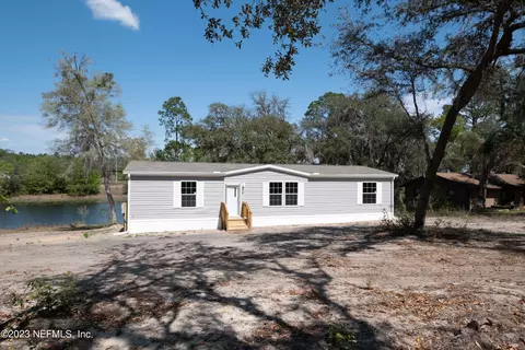 122 Galilee Shore Dr, Hawthorne, FL 32640