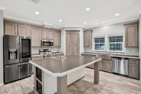 13722 Gerona N Dr, Jacksonville, FL 32224