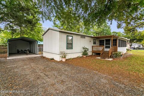 214 Lake Ln, Crescent City, FL 32112