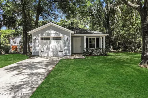 6608 Oakwood St, Jacksonville, FL 32208