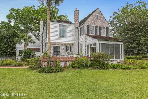 2103 River Rd, Jacksonville, FL 32207