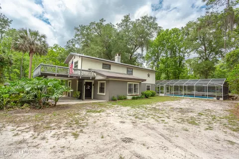 589 Old Hwy 17, Crescent City, FL 32112