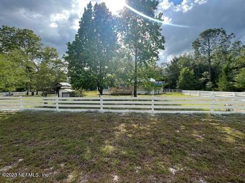 105 Kelvin Ave, Interlachen, FL 32148
