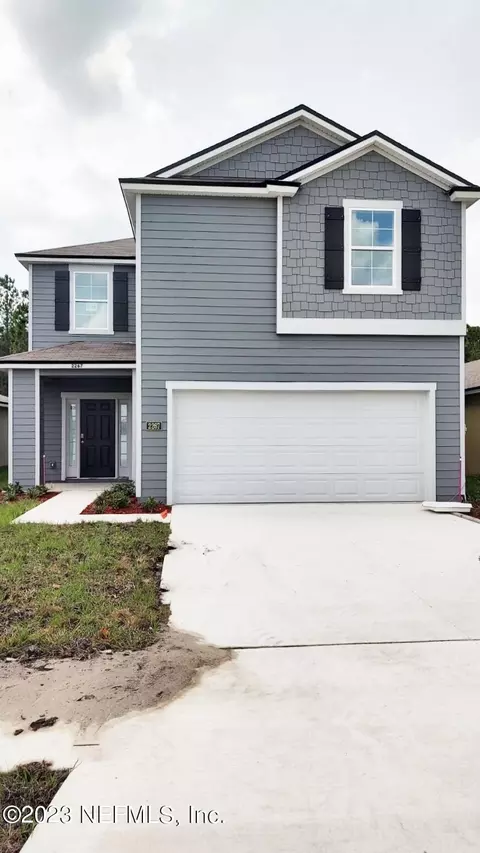 2267 Shady Breeze Ln, Green Cove Springs, FL 32043