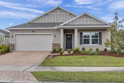 15833 Douglas Lake Dr, Jacksonville, FL 32218