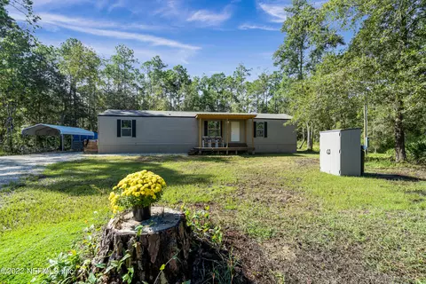 5025 Joseph St, Hastings, FL 32145