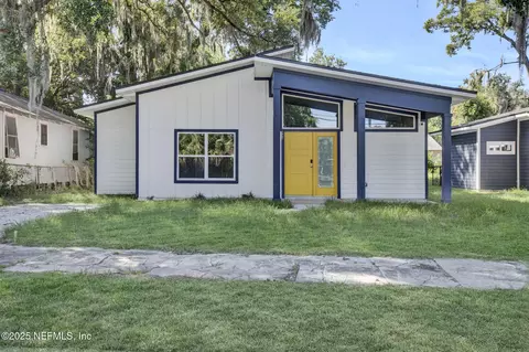 938 Alderside St, Jacksonville, FL 32208