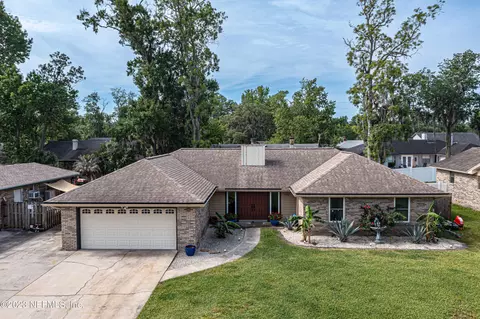 462 Kevin Dr, Orange Park, FL 32073