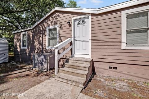 8574 Vining St, Jacksonville, FL 32210