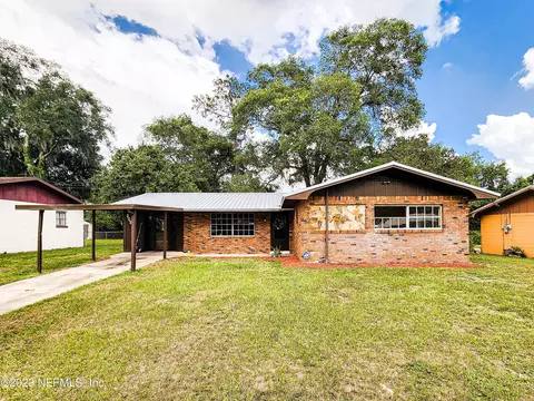 205 Mimosa Dr, Palatka, FL 32177