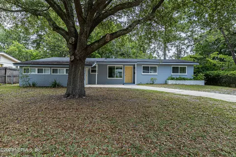 8039 Fresca St, Jacksonville, FL 32217