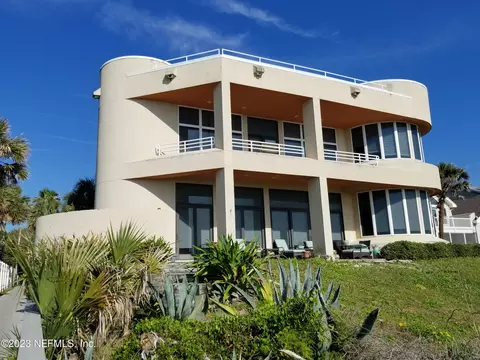 2109 Beach Ave, Atlantic Beach, FL 32233