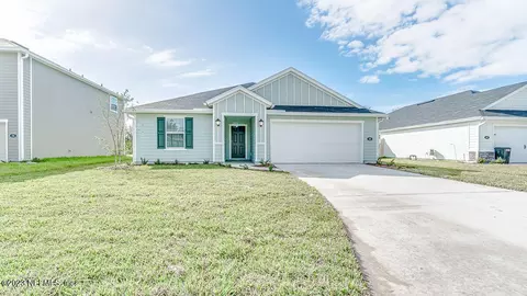 450 Red Dahlia Ln, Jacksonville, FL 32218