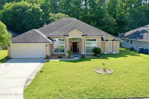 14101 Summer Breeze Dr E, Jacksonville, FL 32218