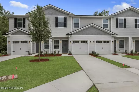 752 Talking Tree Dr, Jacksonville, FL 32205