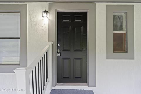 805 Country Ln, Green Cove Springs, FL 32043