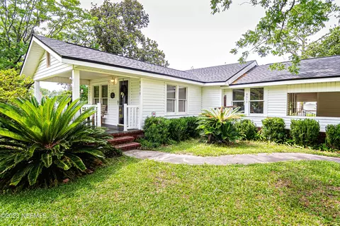 8619 Mudlake Rd, Macclenny, FL 32063