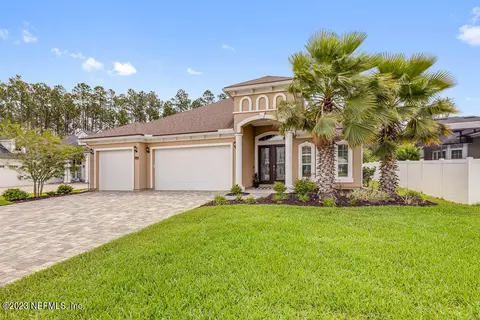 44 Huguenot Ln, Saint Johns, FL 32259