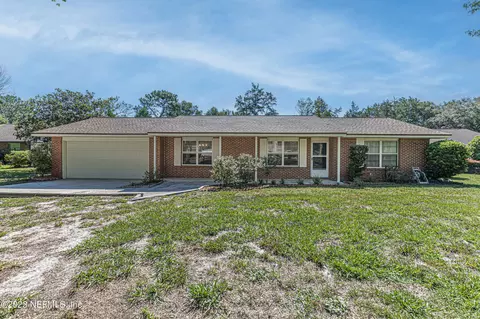 8131 Cayuga Trl E, Jacksonville, FL 32244