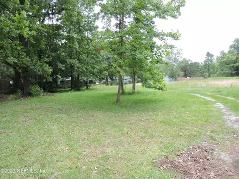 100 El Dorado Dr, Green Cove Springs, FL 32043