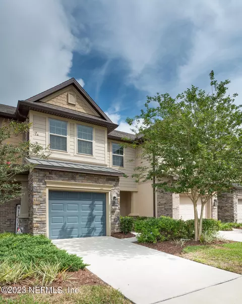 7037 Buroak Ct, Jacksonville, FL 32258