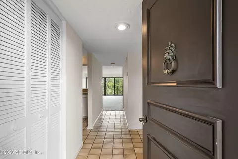 6000 San Jose Blvd #5-D, Jacksonville, FL 32217