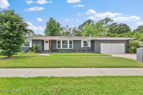7740 Holiday Rd S, Jacksonville, FL 32216