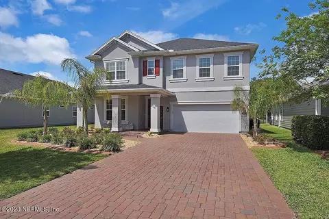 302 Aspen Leaf Dr, Jacksonville East, FL 32081