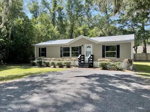 418 Railroad W Ave, Macclenny, FL 32063