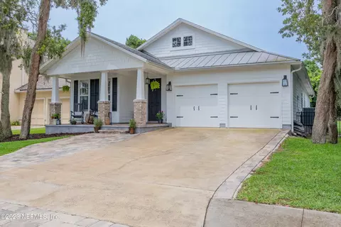 526 Weeping Willow Ln, Saint Augustine, FL 32080