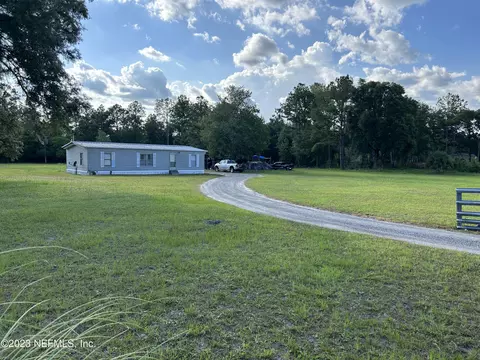 5304 NE 211th Dr, Hawthorne, FL 32640