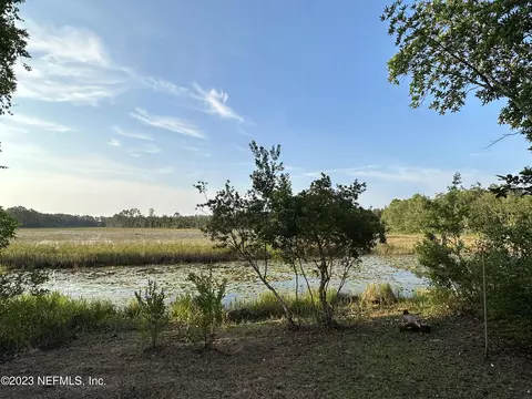 204 Lake Rainbow Ln, Palatka, FL 32177
