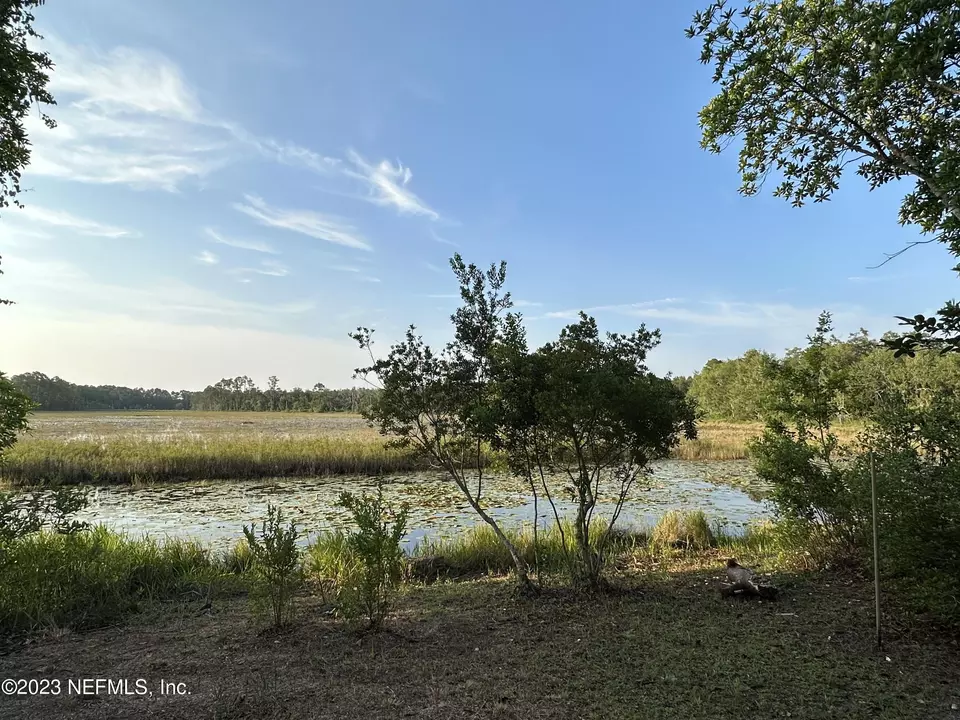  204 Lake Rainbow Ln, Palatka, FL 32177 photo 1