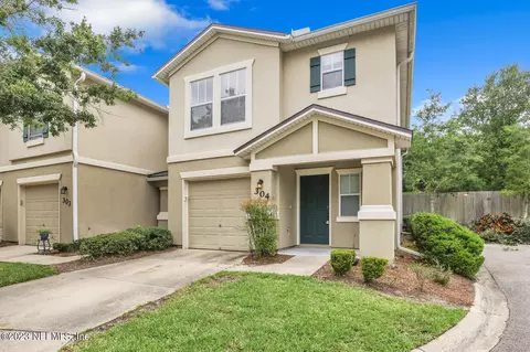 6700 Bowden Rd #304, Jacksonville, FL 32216