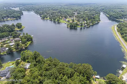 252 Lake Asbury Dr, Green Cove Springs, FL 32043