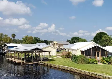 162 Moonlite Dr, Welaka, FL 32193