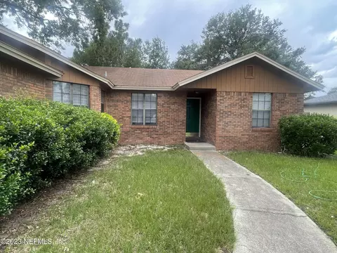 2920 Safeshelter Dr W, Jacksonville, FL 32225