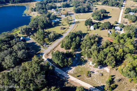 144 Ashley Lake Dr, Melrose, FL 32666