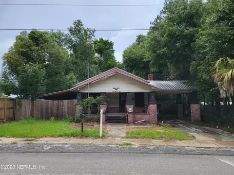 108 Fern St, Palatka, FL 32177